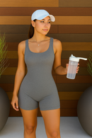 Macaquinho Estilo Comfort - Liberdade Total nos Movimentos