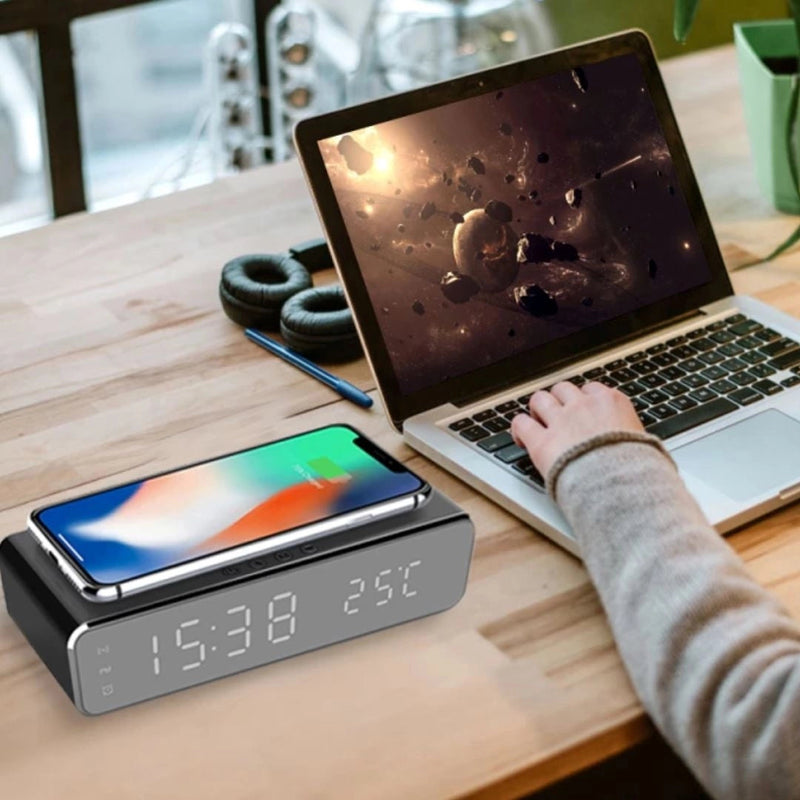 Relógio Digital Com Carregador Sem Fio - PowerTime - Tempo e Energia Sempre Juntos